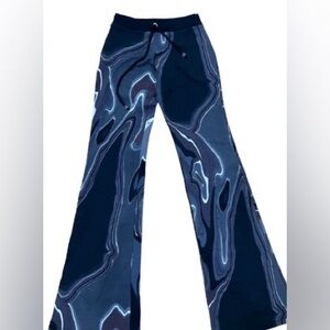 Nina Bucci Women’s Patterned Flare Fitness Pants